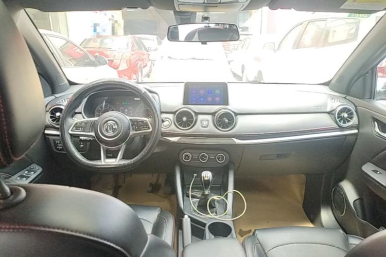 Used Dongfeng Fengon 500 2021 1.5L Manual Enjoyment Model Center Console