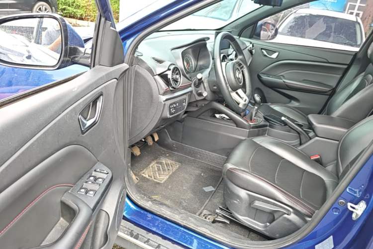 Used Dongfeng Fengon 500 2021 1.5L Manual Enjoyment Model Driver Seat