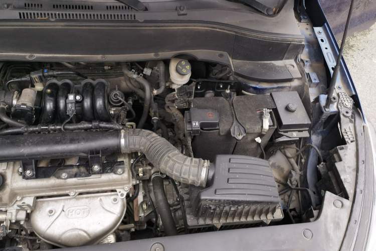 Used Dongfeng Fengon 500 2021 1.5L CVT Enjoyment Model Engine Bay Left