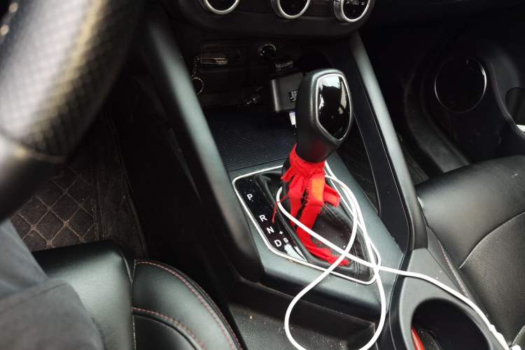 Used Dongfeng Fengon 500 2021 1.5L CVT Enjoyment Model Gear Lever