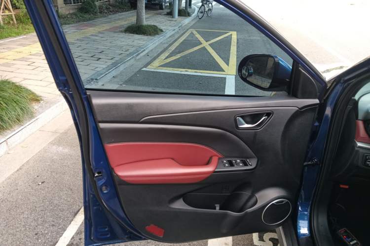 Used Dongfeng Fengon 500 2021 1.5L CVT Enjoyment Version Interior 7