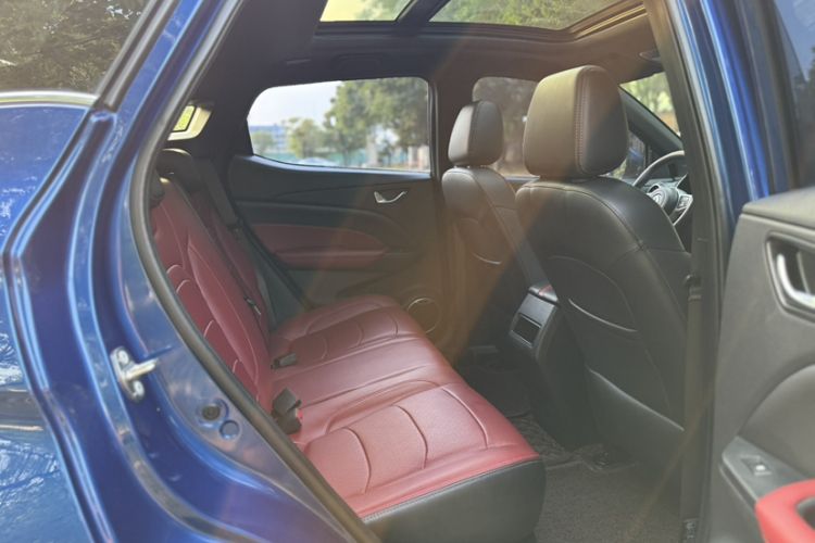 Used Dongfeng Fengon 500 2021 1.5L CVT Enjoyment Version Interior 9
