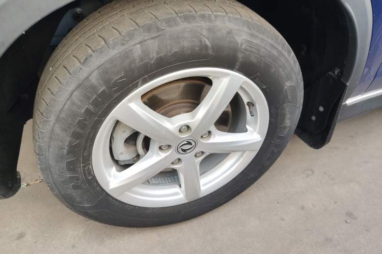 Used Dongfeng Fengon 500 2021 1.5L CVT Enjoyment Model Left Front Wheel Hub