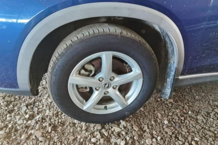 Used Dongfeng Fengon 500 2021 1.5L CVT Enjoyment Model Left Front Wheel Hub
