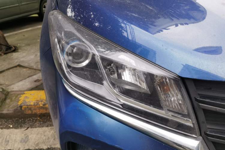 Used Dongfeng Fengon 500 2021 1.5L CVT Enjoyment Model Right Front Headlight