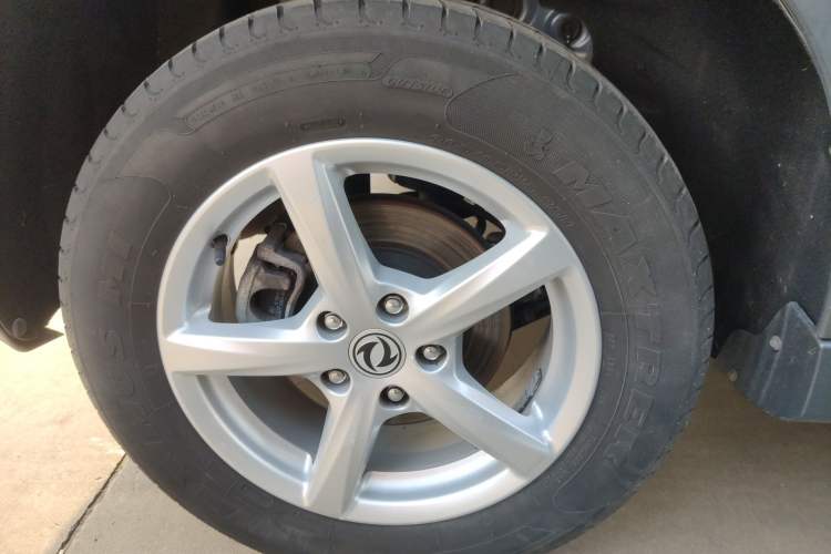 Used Dongfeng Fengon 500 2021 1.5L CVT Enjoyment Model Right Rear Wheel Hub