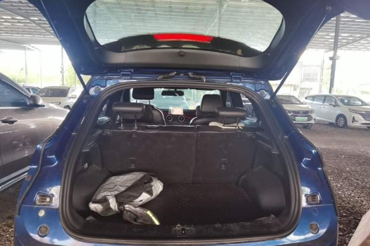 Used Dongfeng Fengon 500 2021 1.5L CVT Enjoyment Model Trunk