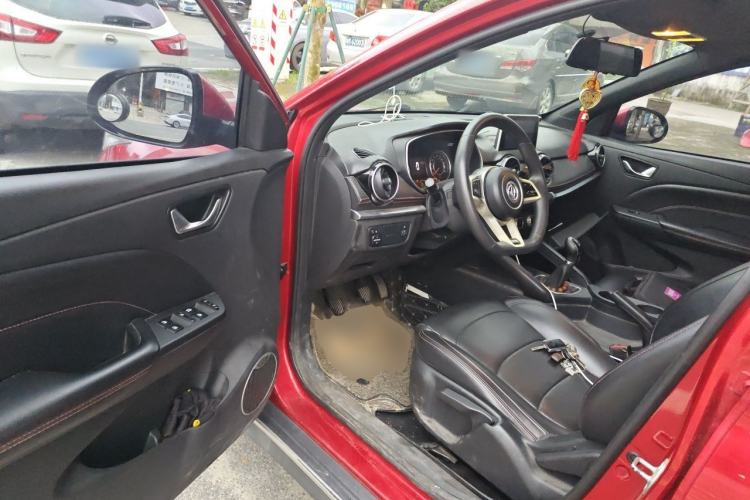 Used Dongfeng Fengon 500 2021 1.5L Manual Enjoyment Model Driver Seat