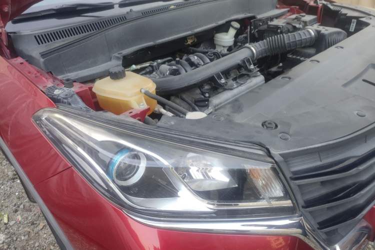 Used Dongfeng Fengon 500 2021 1.5L Manual Enjoyment Model Engine Bay Right