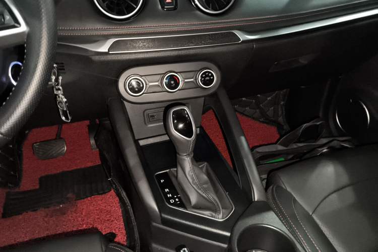 Used Dongfeng Fengon 500 2021 1.5L CVT Enjoyment Model Gear Lever