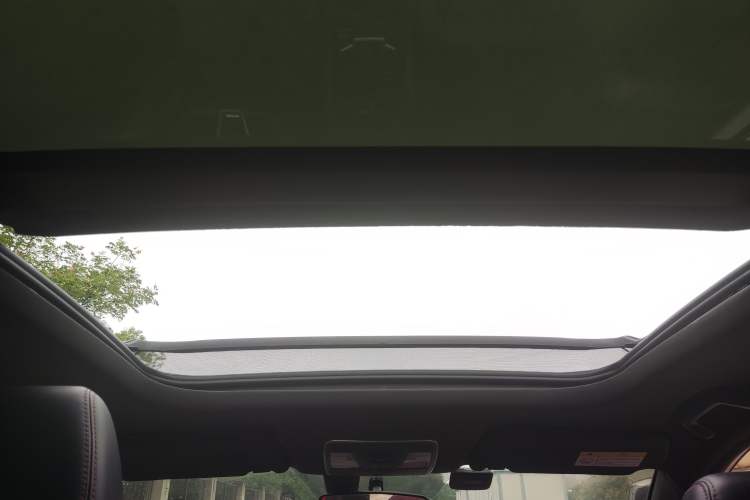 Used Dongfeng Fengon 500 2021 1.5L CVT Enjoyment Version Headliner