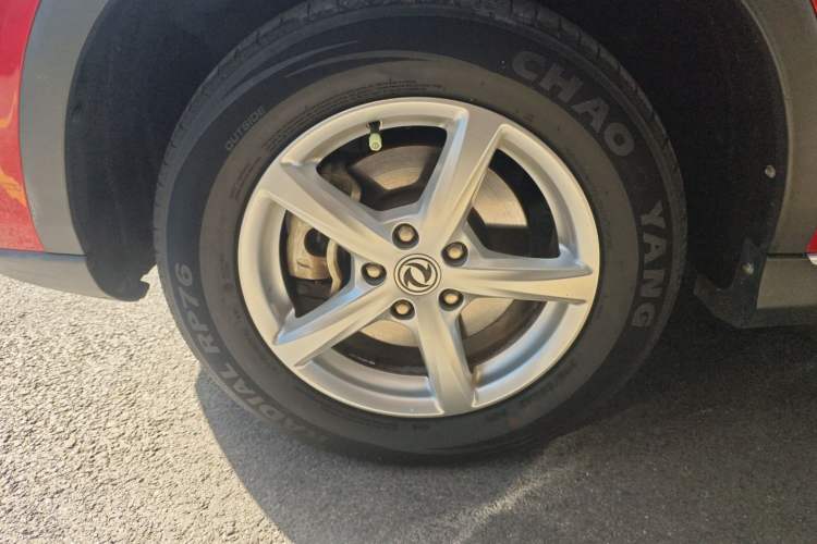 Used Dongfeng Fengon 500 2021 1.5L CVT Enjoyment Model Left Front Wheel Hub