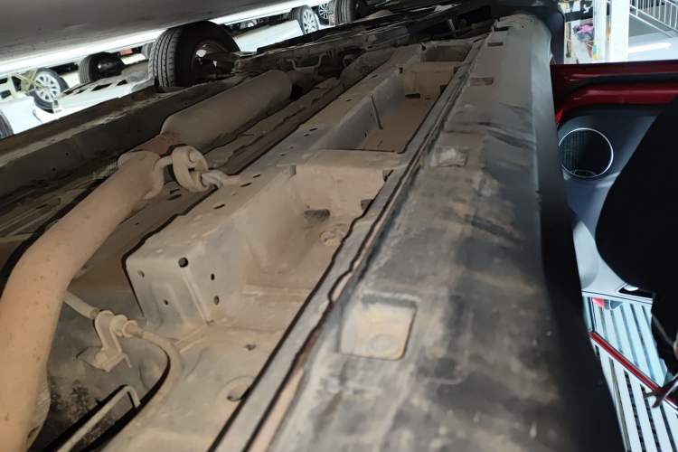 Used Dongfeng Fengon 500 2021 1.5L Manual Enjoyment Model Left Side Sill