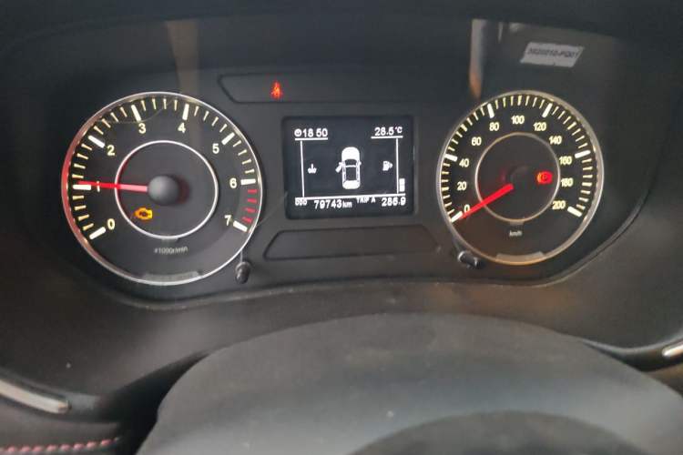 Used Dongfeng Fengon 500 2021 1.5L Manual Enjoyment Model Odometer Close Up