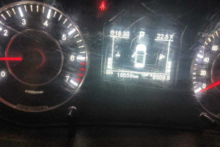 Used Dongfeng Fengon 500 2021 1.5L CVT Enjoyment Model Odometer Close Up