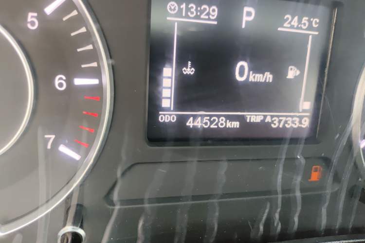 Used Dongfeng Fengon 500 2021 1.5L CVT Enjoyment Version Odometer Close Up