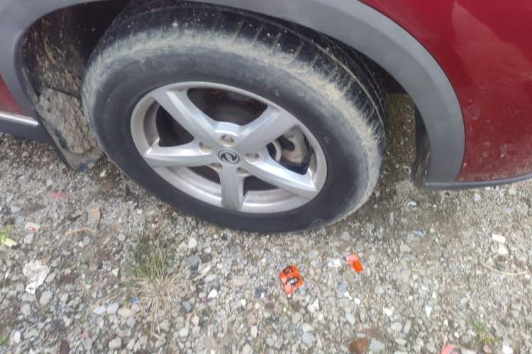 Used Dongfeng Fengon 500 2021 1.5L Manual Enjoyment Model Right Front Wheel Hub