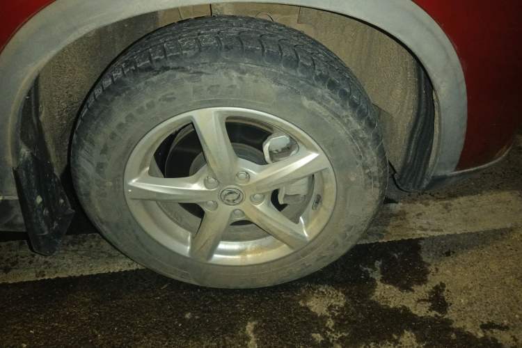 Used Dongfeng Fengon 500 2021 1.5L CVT Enjoyment Model Right Front Wheel Hub