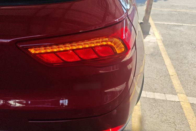 Used Dongfeng Fengon 500 2021 1.5L CVT Enjoyment Model Right Rear Taillight