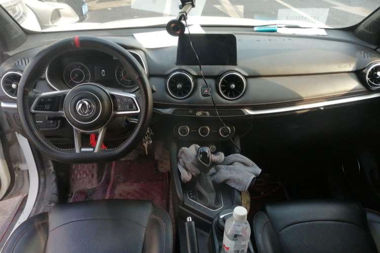 Used Dongfeng Fengon 500 2021 1.5L CVT Enjoyment Version Center Console