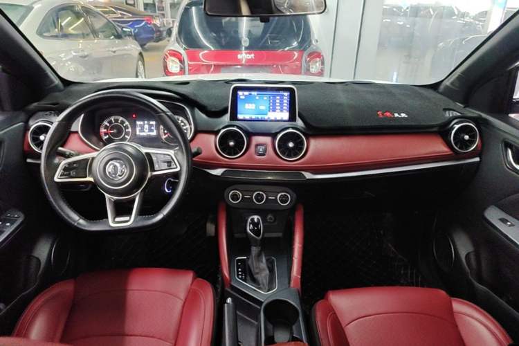Used Dongfeng Fengon 500 2021 1.5L CVT Enjoyment Model Center Console