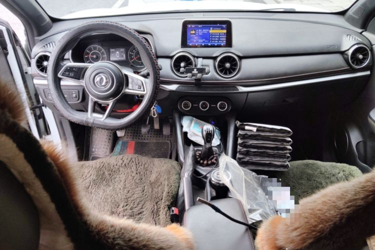 Used Dongfeng Fengon 500 2021 1.5L Manual Enjoyment Model Center Console