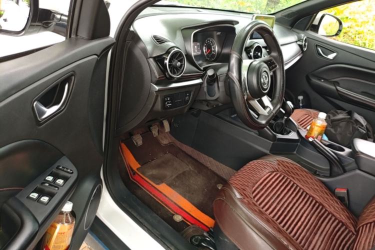 Used Dongfeng Fengon 500 2021 1.5L Manual Enjoyment Model Driver Seat