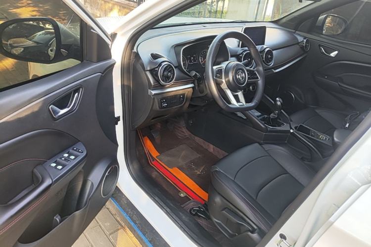 Used Dongfeng Fengon 500 2021 1.5L Manual Enjoyment Model Driver Seat