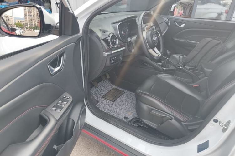 Used Dongfeng Fengon 500 2021 1.5L Manual Enjoyment Model Driver Seat