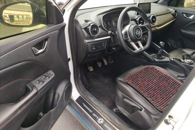 Used Dongfeng Fengon 500 2021 1.5L Manual Enjoyment Model Driver Seat