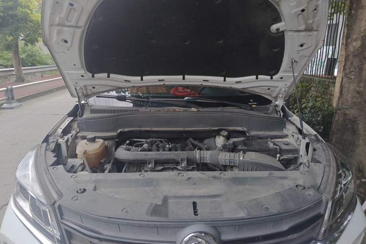 Used Dongfeng Fengon 500 2021 1.5L Manual Enjoyment Model Engine Bay