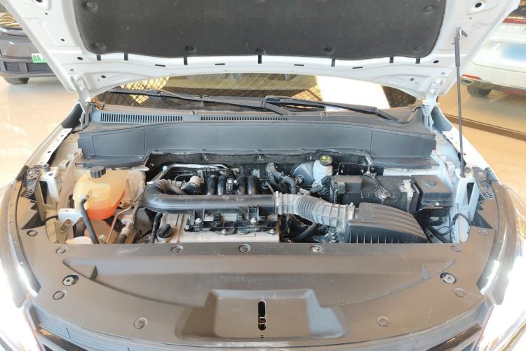 Used Dongfeng Fengon 500 2021 1.5L Manual Enjoyment Model Engine Bay
