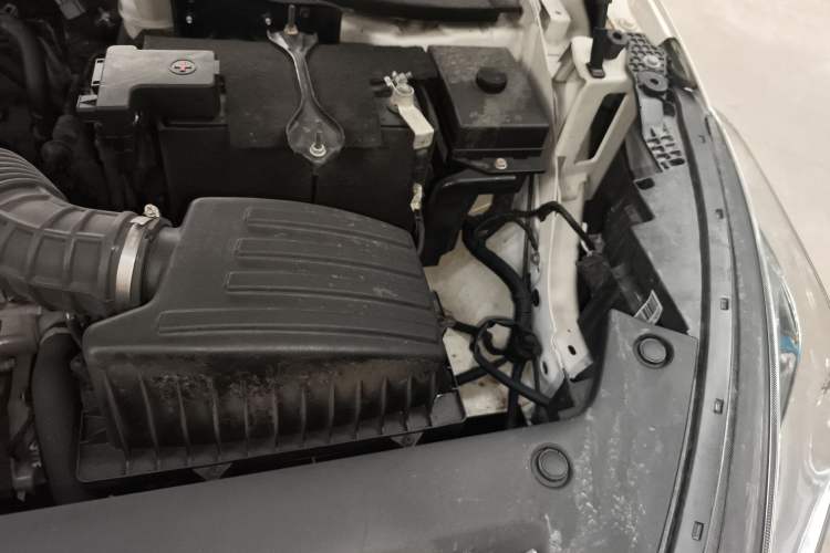 Used Dongfeng Fengon 500 2021 1.5L CVT Enjoyment Version Engine Bay Left