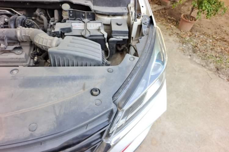 Used Dongfeng Fengon 500 2021 1.5L CVT Enjoyment Version Engine Bay Left