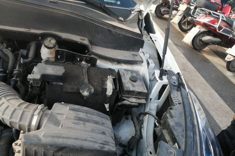 Used Dongfeng Fengon 500 2021 1.5L CVT Enjoyment Version Engine Bay Left