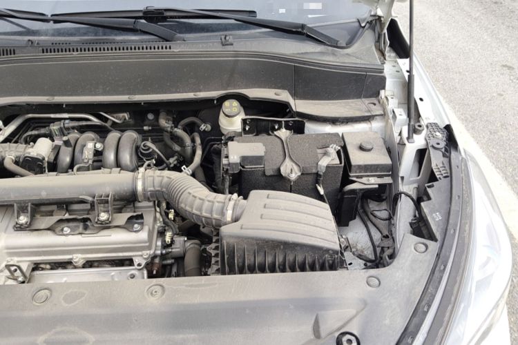 Used Dongfeng Fengon 500 2021 1.5L Manual Enjoyment Model Engine Bay Left