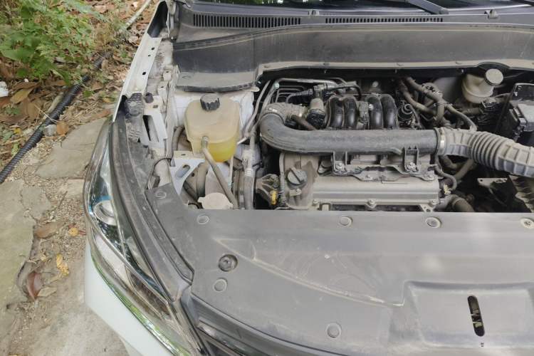 Used Dongfeng Fengon 500 2021 1.5L Manual Enjoyment Model Engine Bay Right