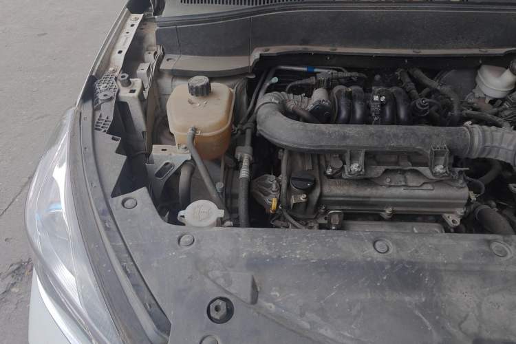 Used Dongfeng Fengon 500 2021 1.5L Manual Enjoyment Model Engine Bay Right