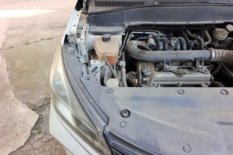 Used Dongfeng Fengon 500 2021 1.5L CVT Enjoyment Version Engine Bay Right