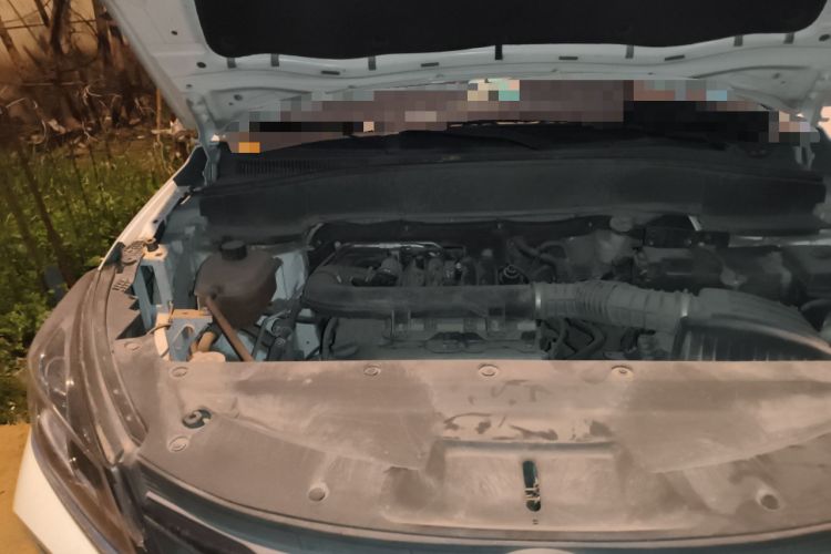 Used Dongfeng Fengon 500 2021 1.5L Manual Enjoyment Model Engine Bay Right
