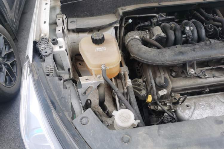 Used Dongfeng Fengon 500 2021 1.5L CVT Enjoyment Version Engine Bay Right