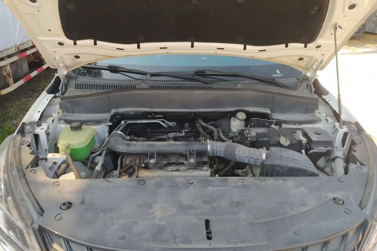 Used Dongfeng Fengon 500 2021 1.5L Manual Enjoyment Model Engine Bay