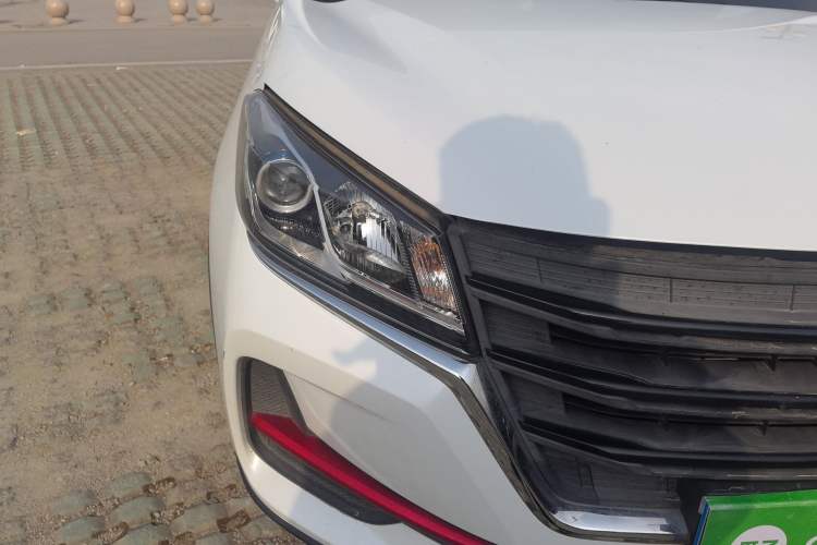 Used Dongfeng Fengon 500 2021 1.5L Manual Enjoyment Model Exterior 3