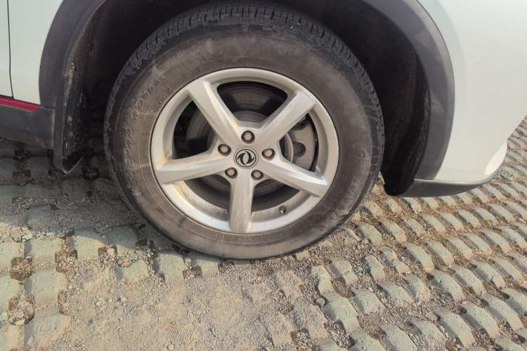 Used Dongfeng Fengon 500 2021 1.5L Manual Enjoyment Model Exterior 4