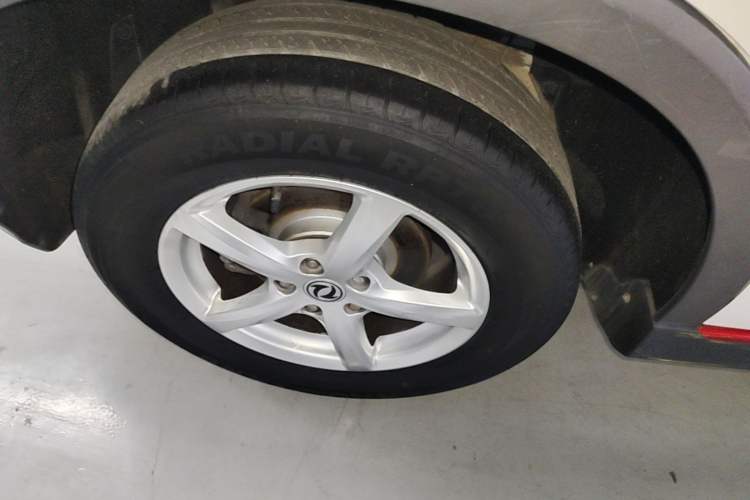 Used Dongfeng Fengon 500 2021 1.5L CVT Enjoyment Model Exterior 5