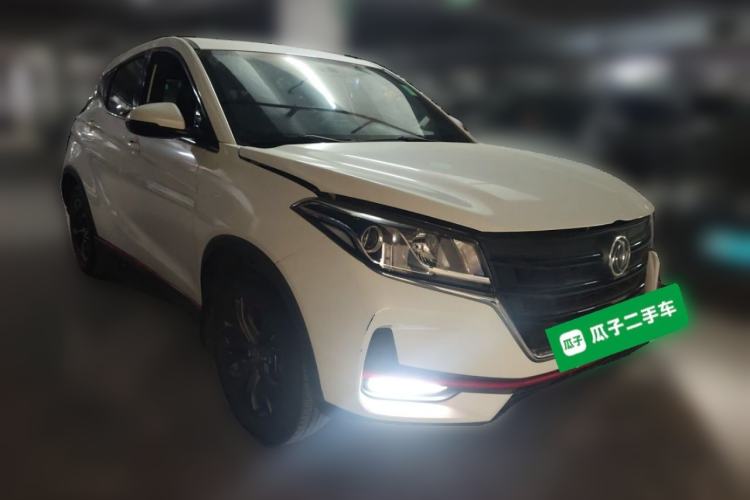 Used Dongfeng Fengon 500 2021 1.5L CVT Enjoyment Version Front Right 45 Deg