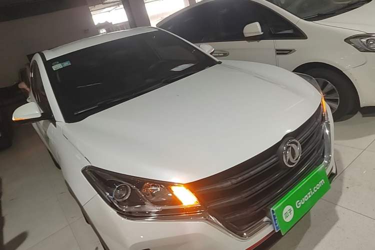 Used Dongfeng Fengon 500 2021 1.5L CVT Enjoyment Model Front Right 45 Deg