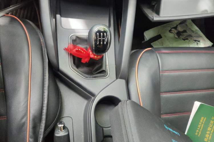 Used Dongfeng Fengon 500 2021 1.5L Manual Enjoyment Model Gear Lever