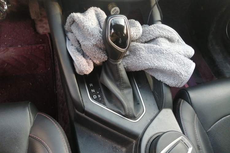 Used Dongfeng Fengon 500 2021 1.5L CVT Enjoyment Version Gear Lever