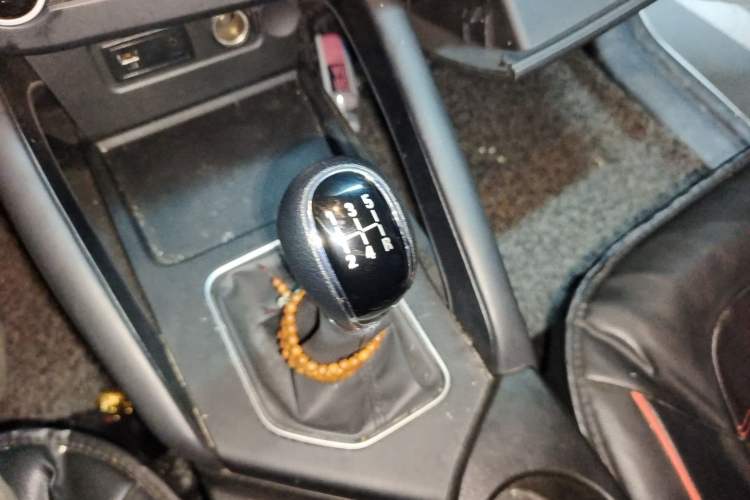 Used Dongfeng Fengon 500 2021 1.5L Manual Enjoyment Model Gear Lever